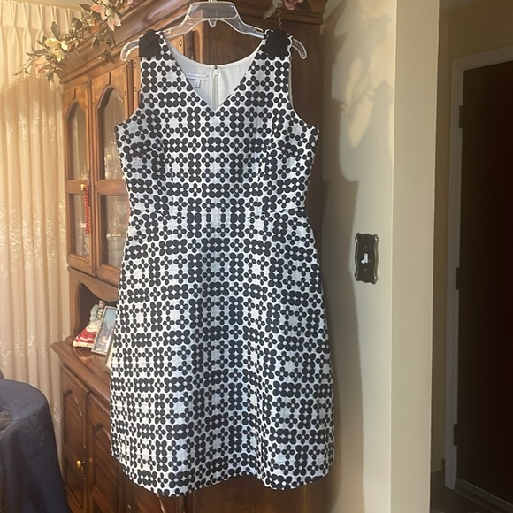 Talbots Dresses & Skirts - rsvp by TALBOTS Size 12 Sleeveless Dress. Deep Navy and Off White.